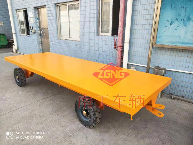 4噸轉(zhuǎn)運全掛平板拖車