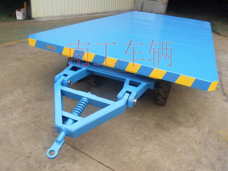 10噸實(shí)心胎平板全掛拖車 無(wú)動(dòng)力叉車牽引工具拖車