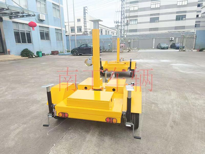 手動(dòng)升降廣告拖車(chē) 移動(dòng)式拖車(chē)底盤(pán)