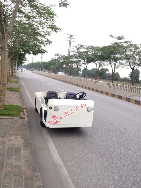 電動(dòng)平板車 電動(dòng)平板車