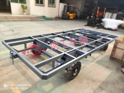 1675990852546026.jpg 3噸內(nèi)架式平板拖車 灰色i.jpg