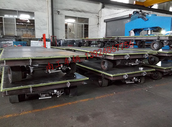 2.3噸平板拖車(chē) I .jpg