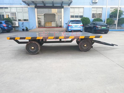 1679965979317346.jpg 5噸帶垂直剎車牽引平板拖車4I.jpg