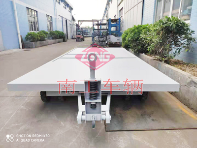 1684573363385387.jpg 7噸移動(dòng)式房車底盤1I.jpg