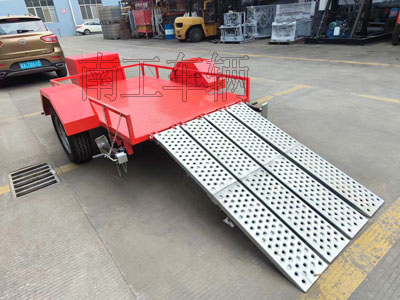 0.9噸消防機(jī)器人用ATV拖車(chē) 四爬梯3I.jpg