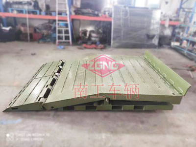 1768283305929239.jpg 25噸移動(dòng)登車(chē)橋 登陸艦梯臺(tái)3I.jpg