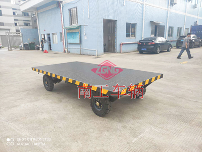 2噸移動牽引平板拖車5I.jpg