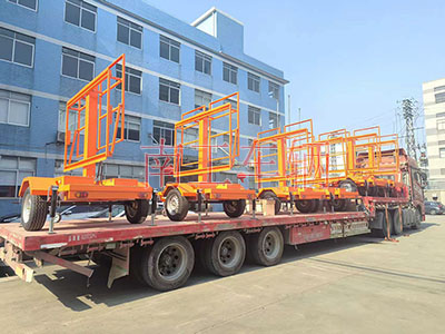 0.2噸帶太陽(yáng)能LED交通誘導(dǎo)屏工具拖車2I.jpg